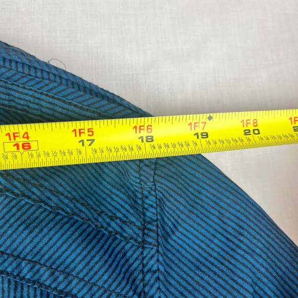 Buckle Black Men's XL Blue Striped Long Sleeve Button-Up Shirt Y2K Rock - Picture 6 of 11